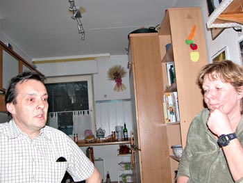 Ute & Mark van Meerendonk in ihrem Haus in Schwickartshausen. Ute & Mark van Meerendonk in ihrem Haus in Schwickartshausen.